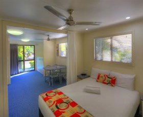 Alex Beach Cabins And Tourist Park - Accommodation Gold Coast 0