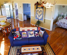 Milford Country Cottages - Accommodation Gold Coast 2