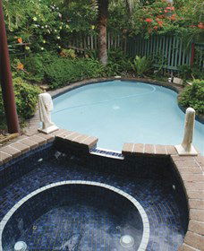 Hillside Bed And Breakfast And Gumnut Cottage - Gold Coast 4U 1