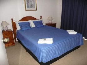 Pelican Cove Apartments - Gold Coast 4U 2