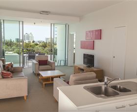 ULTIQA Freshwater Point Resort - Accommodation Gold Coast 3