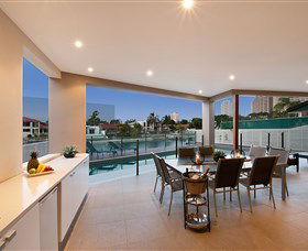 Xanadu Waterfront Elite Holiday Home - Accommodation Gold Coast 2