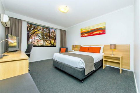 Alpha Canberra Hotel And Apartments - Accommodation Gold Coast 3