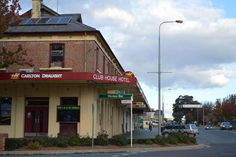 Club House Hotel - Accommodation Gold Coast 1