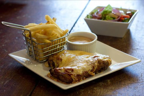 Courthouse Hotel Boorowa - Accommodation Gold Coast 9