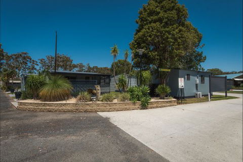 Colonial Holiday Park And Leisure Village - Accommodation Gold Coast 0