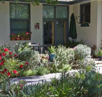 Practically Lakeside B and B - Accommodation Gold Coast