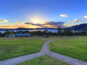 Inland Waters Holiday Parks Lake Glenbawn - Accommodation Gold Coast 0