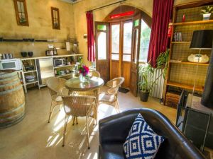 Outback Cellar And Country Cottage - Accommodation Gold Coast 0