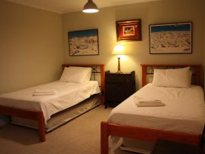 Eelah - Accommodation Gold Coast 0
