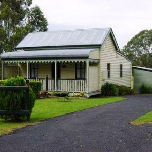 Belvoir Bed And Breakfast Cottages - Accommodation Gold Coast 0