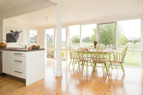 Ashgrove House: Farm Club Australia - Accommodation Gold Coast 1