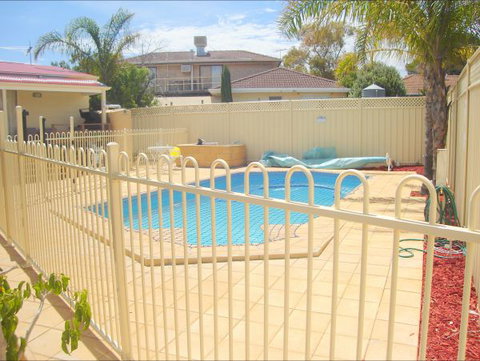 Christies Cottage For Holidays And Relocations. - Accommodation Gold Coast 1