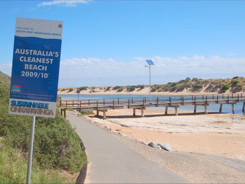 Christies Cottage For Holidays And Relocations. - Accommodation Gold Coast 5