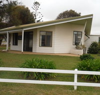 Catalina Cottage - Accommodation Gold Coast