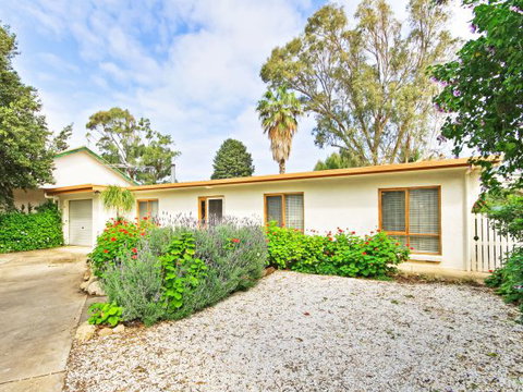 Century 21 SouthCoast: Moana Blue - Accommodation Gold Coast 4