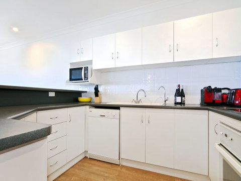 Century 21 SouthCoast: Moana Blue - Accommodation Gold Coast 14