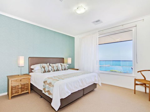 Century 21 SouthCoast: Moana Blue - Accommodation Gold Coast 49