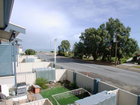 Century 21 SouthCoast: Moana Blue - Accommodation Gold Coast 54