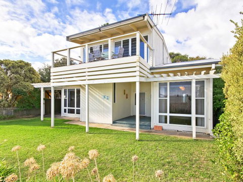 Century 21 SouthCoast: Moana Blue - Accommodation Gold Coast 55