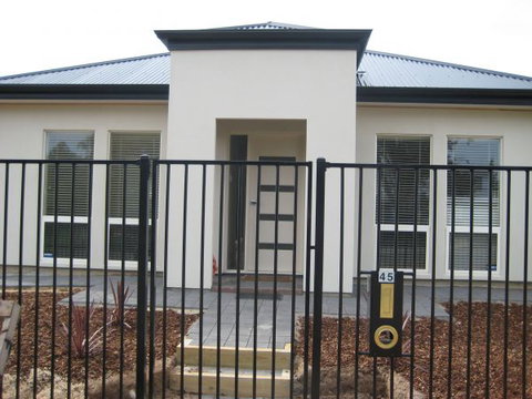 Century 21 SouthCoast: Moana Blue - Accommodation Gold Coast 63