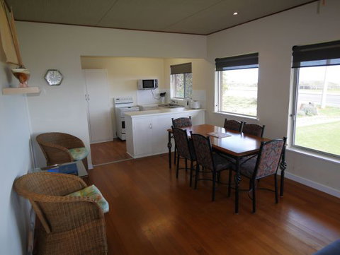 Century 21 SouthCoast: Moana Blue - Accommodation Gold Coast 81