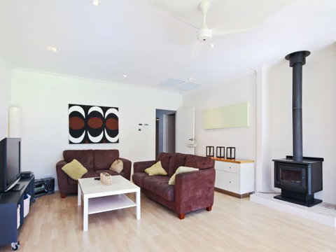 Century 21 SouthCoast: Moana Blue - Accommodation Gold Coast 87