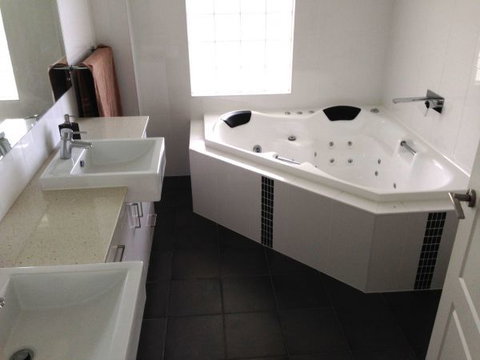 Century 21 SouthCoast: Moana Blue - Accommodation Gold Coast 91