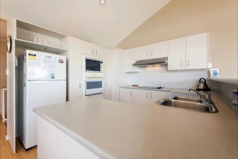 Moy At Nelson Bay - Accommodation Gold Coast 2