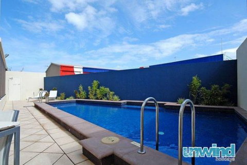 Unwind At Coast On Newell - Accommodation Gold Coast 3