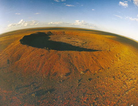 Wolfe Creek Crater Camp At Wolfe Creek Crater National Park - Gold Coast 4U 42