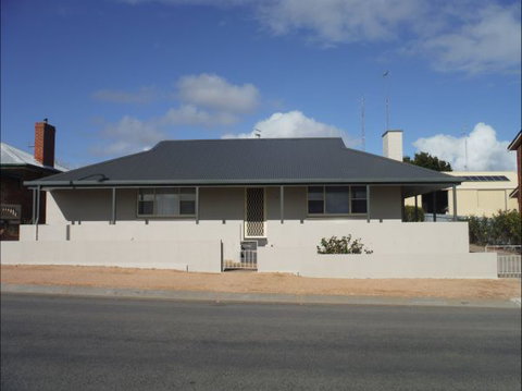 Jetty Views - Accommodation Gold Coast 0
