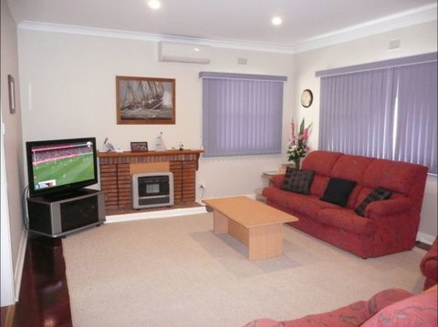 Jetty Views - Accommodation Gold Coast 2