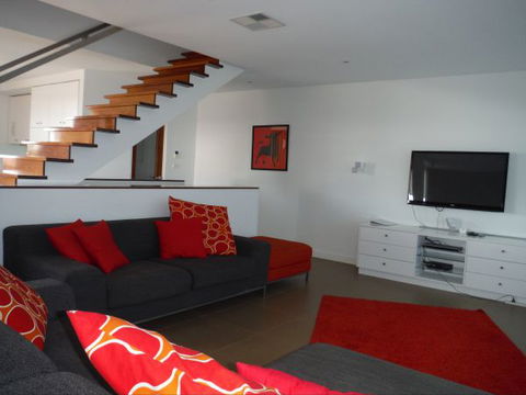 Relax At Tipara - Accommodation Gold Coast 1