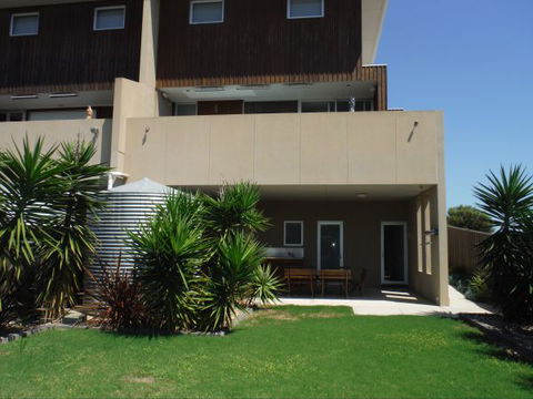 Relax At Tipara - Accommodation Gold Coast 3