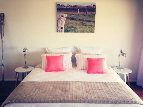 Vintage Oar Holiday House - Accommodation Gold Coast 2