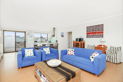 Willows - Accommodation Gold Coast 2