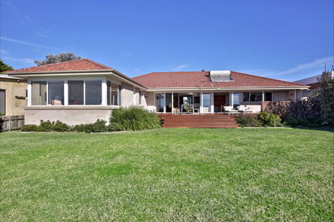 Escape At Culburra - Accommodation Gold Coast 7