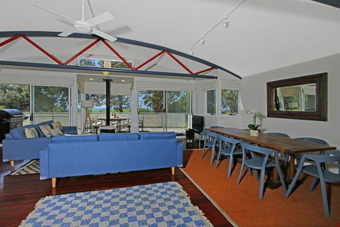 The Boathouse - Accommodation Gold Coast 5