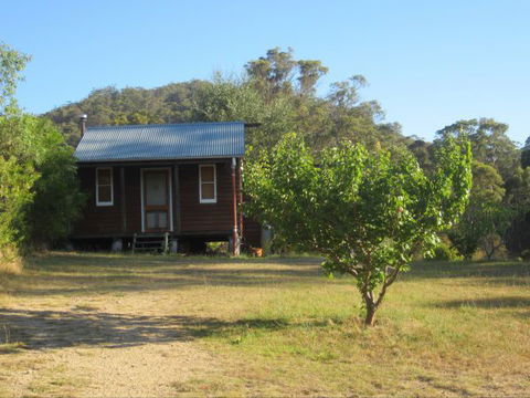 Peach Tree Cabin - Accommodation Gold Coast 0