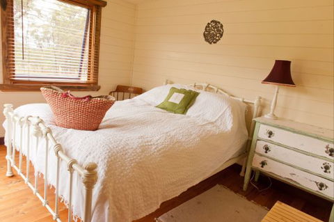 Peach Tree Cabin - Accommodation Gold Coast 3