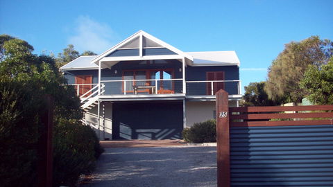 Top Deck Marion Bay - Accommodation Gold Coast 0