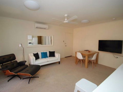 Ovens CBD Apartment 3 - Accommodation Gold Coast 3