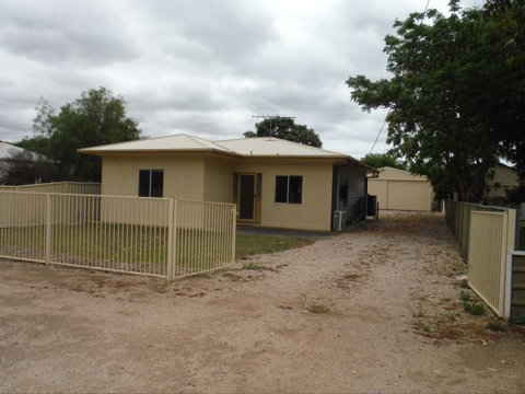 The Shack - Accommodation Gold Coast 2