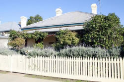 Florennes Heritage Cottage - Accommodation Gold Coast 0