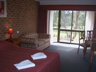 Hume Country Motor Inn - Accommodation Gold Coast 3