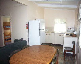Alonga Waterfront Cottages - Accommodation Gold Coast 2