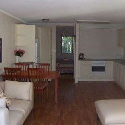 Burleigh Palms Holiday Apartments - Accommodation Gold Coast 1