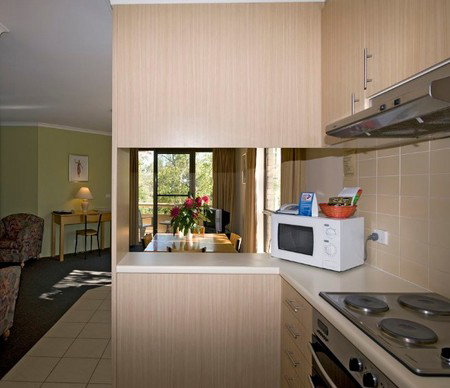 Kingston Court Serviced Apartments - Accommodation Gold Coast 2