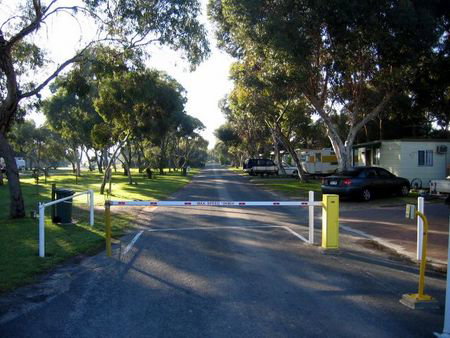 Lake Albert Caravan Park - Accommodation Gold Coast 2